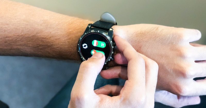 Qheronet Time2translate El Primer Reloj Traductor Del Mundo 1